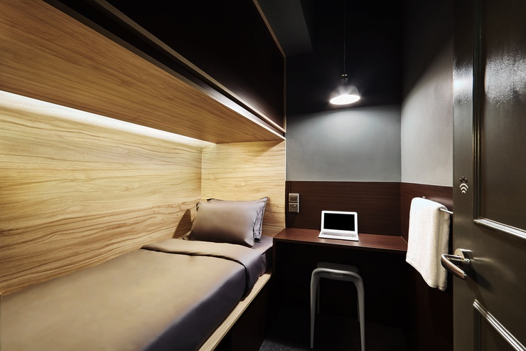 Single pod suite  The POD Boutique Capsule Hotel Singapore