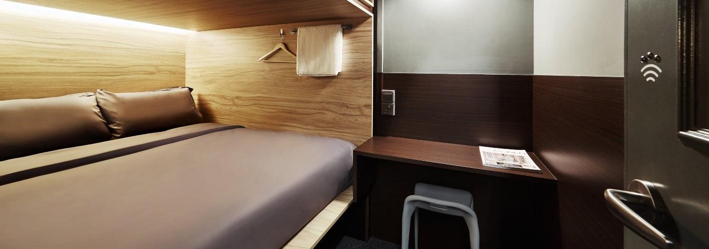 The POD Boutique Capsule Hotel - Singapore - {{habitacion.nombre}} The POD Boutique Capsule Hotel - Singapore - {{habitacion.nombre}}