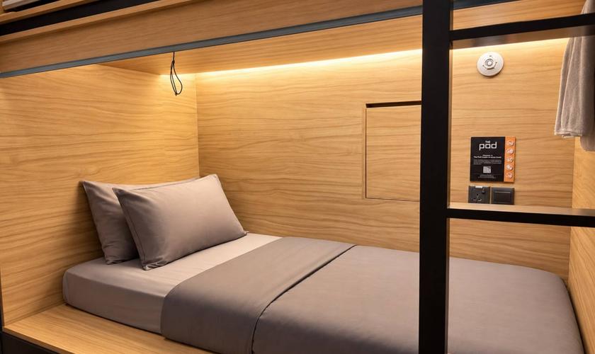 Side Entry Single Pod The POD Boutique Capsule Hotel Singapore Side Entry Single Pod The POD Boutique Capsule Hotel Singapore