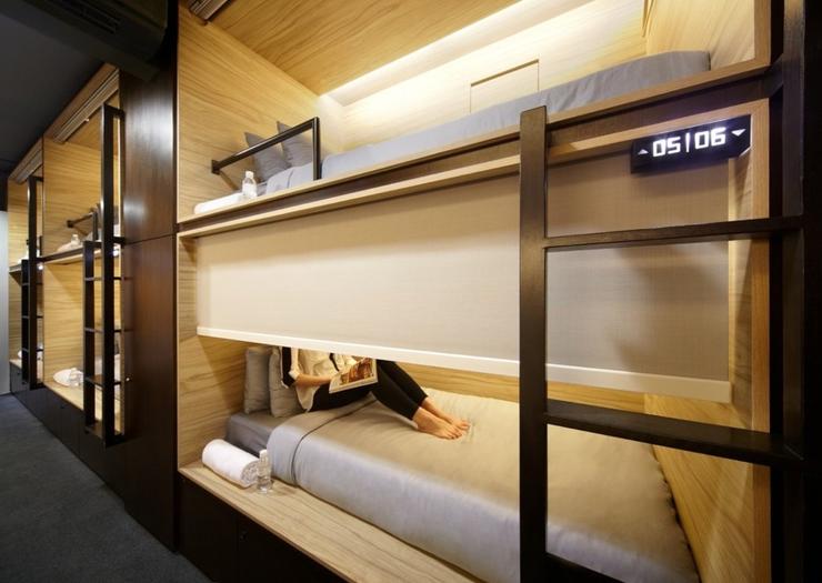 Side Entry Single Pod The POD Boutique Capsule Hotel Singapore Side Entry Single Pod The POD Boutique Capsule Hotel Singapore